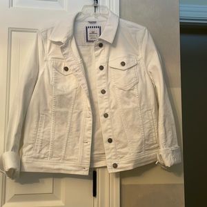 Vineyard Vines white jean jacket szL